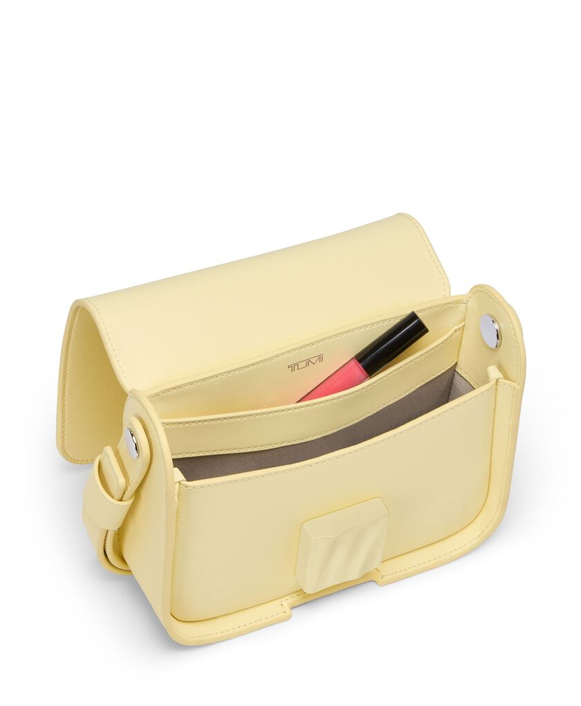 올라스 OLAS 스몰 숄더백  hi-res | TUMI