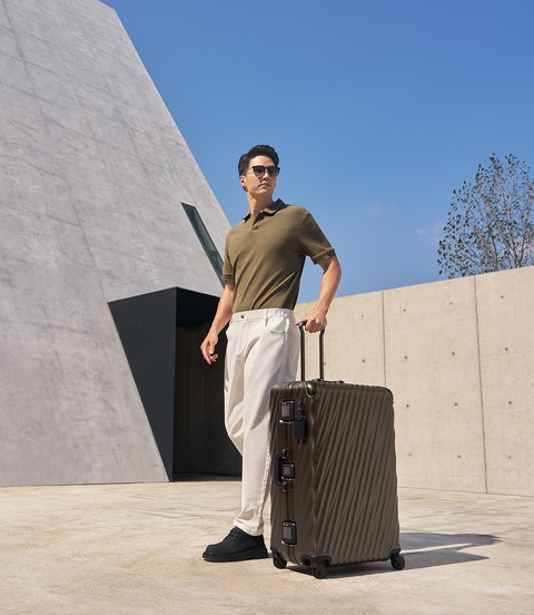 19 DEGREE 알루미늄 장거리 여행용 패킹 케이스 캐리어  lifestyle | TUMI
