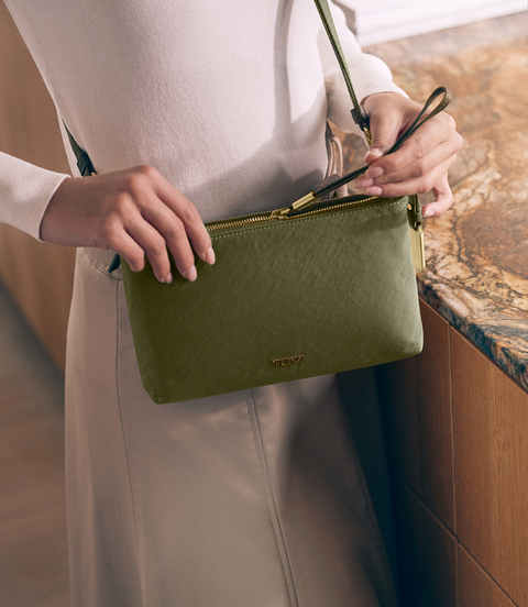 보야져 VOYAGEUR 아델라 크로스백  lifestyle | TUMI