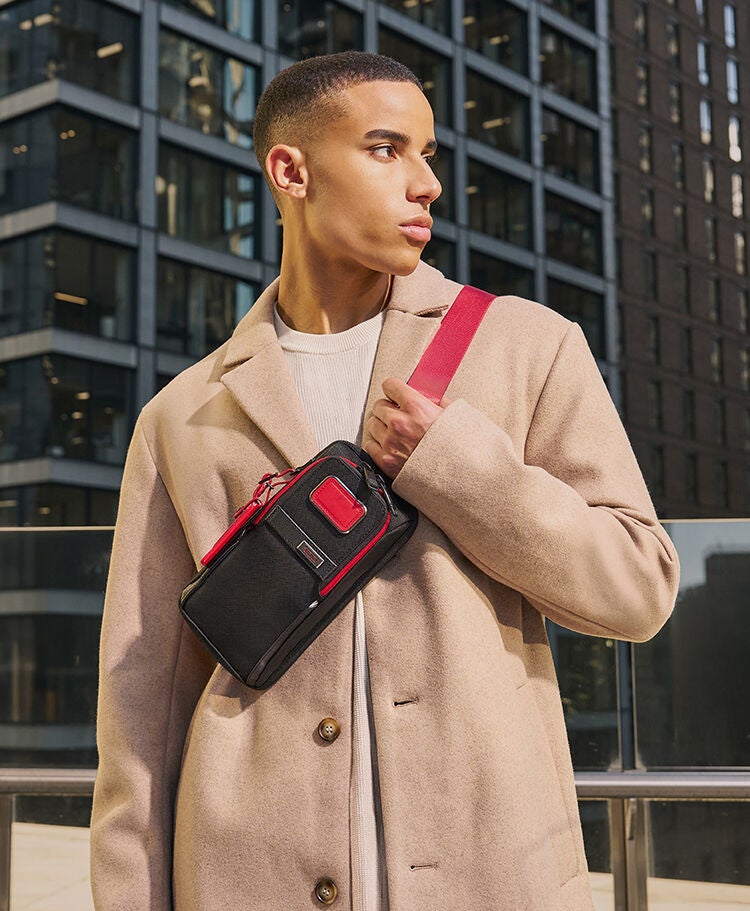 알파 TUMI ALPHA 콤팩트 슬링백  hi-res | TUMI