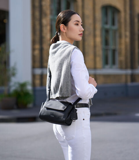 조지카 GEORGICA 케리 크로스백  lifestyle | TUMI