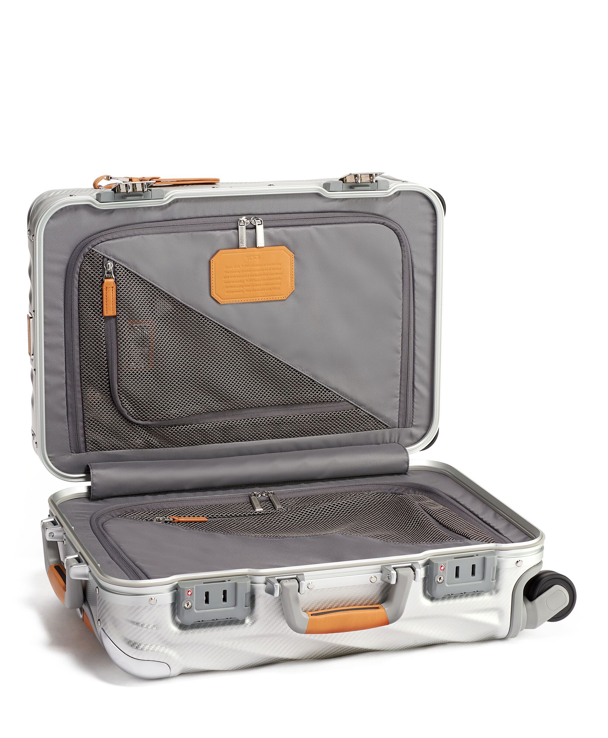 Tumi 19 DEGREE ALUMINUM INTERNATIONAL CARRYON