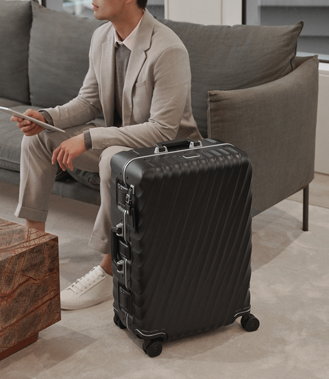 19 디그리 19 DEGREE 단거리 여행용 4휠 패킹 케이스 캐리어  lifestyle | TUMI