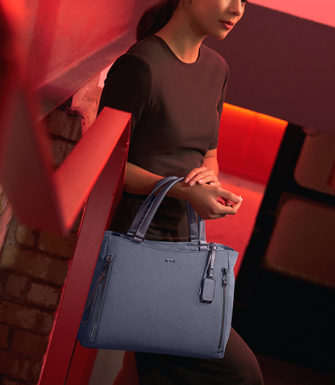 보야져 VOYAGEUR 발레타 미디엄 토트백  lifestyle | TUMI
