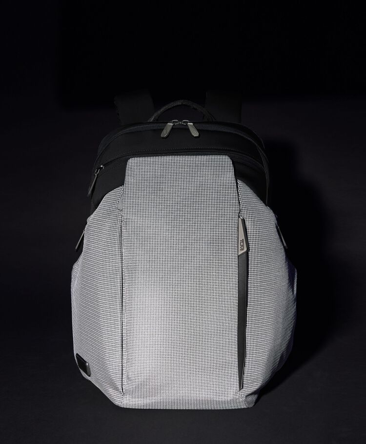 액시스 AXIS 라지 백팩 25L  hi-res | TUMI