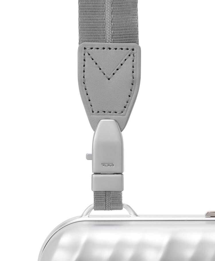 19 DEGREE 알루미늄 콤팩트 슬링백  hi-res | TUMI