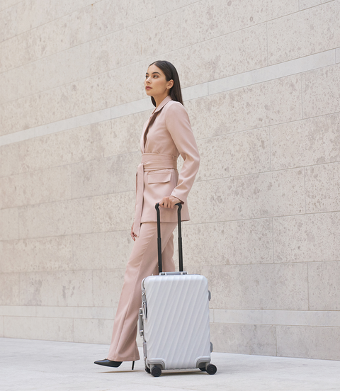 19 디그리 19 DEGREE 인터내셔널 4휠 캐리온 캐리어  lifestyle | TUMI