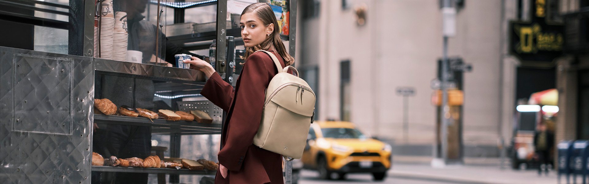 FW25Seasonal_TALENT_VoyageurLeatherHllndBkpk