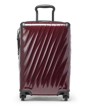 women-travel-carry-on